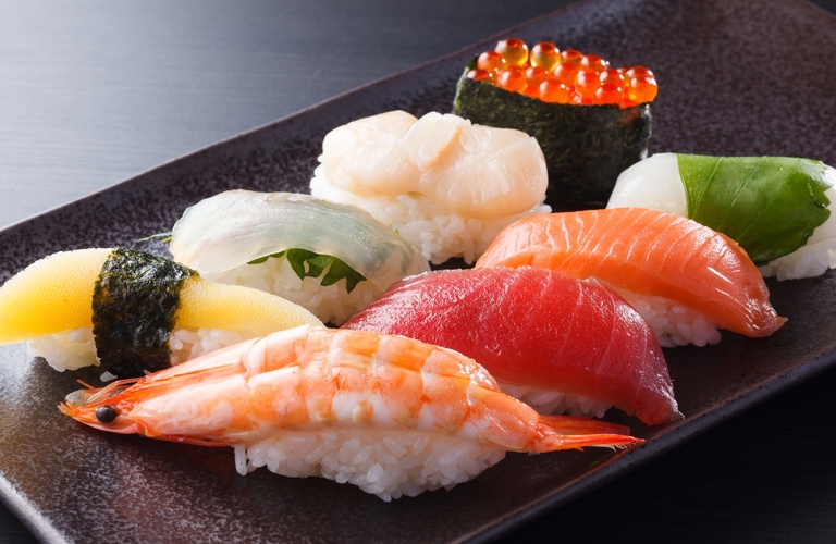 寿司種となる海鮮素材を新鮮な状態のまま配送 | 東京で業務用食材のご注文はMiemiFoods株式会社